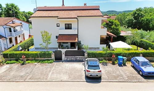 Kadumi Apartment | Apartmani Irena Arvaj