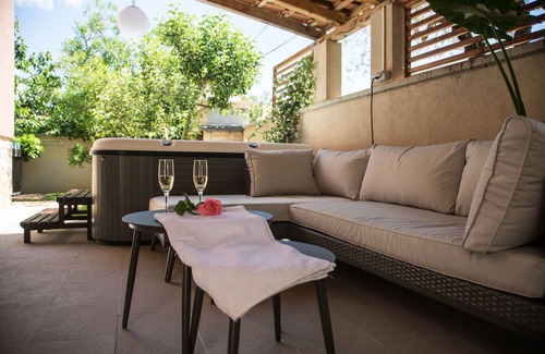 Valbandon Apartment | Apartmani M&C, Jacuzzi pool, Nationa Park Brijuni Islands, old town Fažana