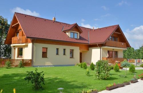Demanova House | Apartmany Broma