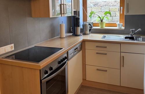 Endingen am Kaiserstuhl Apartment | Apartment 'Im Sonnigen Kaiserstuhl' with Private Terrace and Wi-Fi