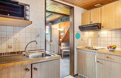 Schonach im Schwarzwald Apartment | Apartment 'Waldblick' with Shared Pool, Shared Garden and Wi-Fi