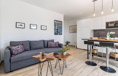 San Bartolome Apartment | Apartment 'Casa Majina' with Volcano View, Terrace & Wi-Fi