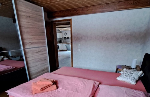 Schmieh Apartment | Apartment 'Ferienwohnung Harmonie' with Mountain View, Private Terrace and Wi-Fi