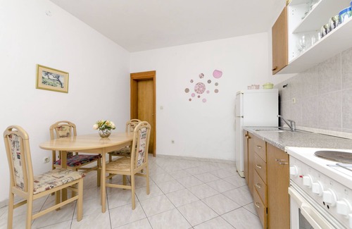 Ivan Dolac Apartment | Apartments Helena (34021-A1) - Ivan Dolac - island Hvar