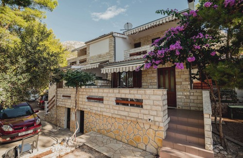Ivan Dolac Apartment | Apartments Antun (33181-A1) - Ivan Dolac - island Hvar