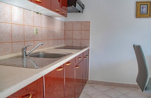 Stomorska Apartment | Apartments Daira (102041-A2) - Stomorska - island Solta