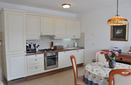 Stomorska Apartment | Apartments Sonja (10515-A3) - Stomorska - island Solta