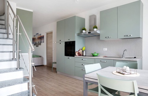 Castagnole delle Lanze Apartment | Apartment 'Attiva Lanze' with Balcony