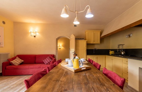 Castelfranco di Sopra Other | Apartment 'Pozzo al Bellini' with Shared Pool & Wi-Fi