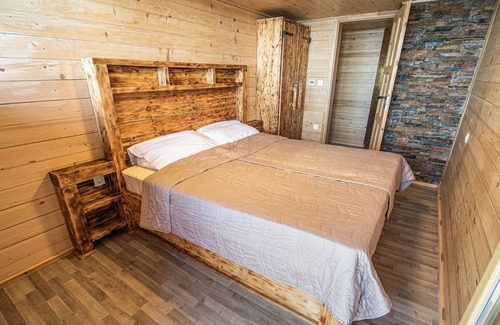 Ambroz pod Krvavcem Apartment | Apartment ZVOH with Mountain View on Krvavec