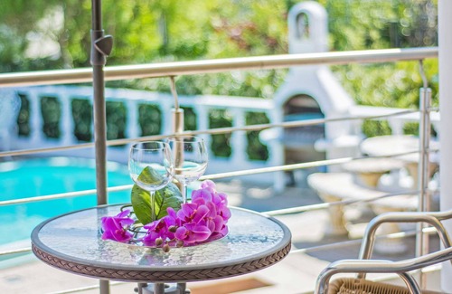 Heringsdorf Apartment | Apartment 03 - Pisa - Villa Europa - Apartments with fireplace and shared pool