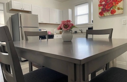 Long Branch Apartment | Apartment 1 block from Pier Village