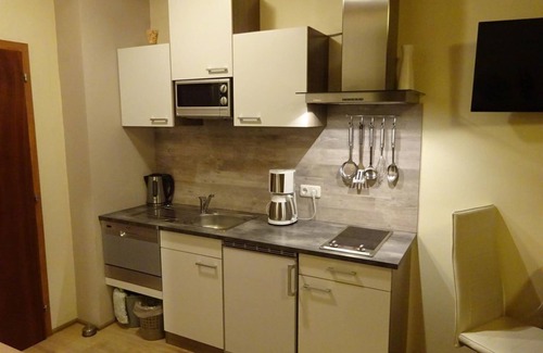 Schoeder Apartment | Apartment 1 room studio, bed-sitting room, shower, WC, balcony - Wedam Ronald -