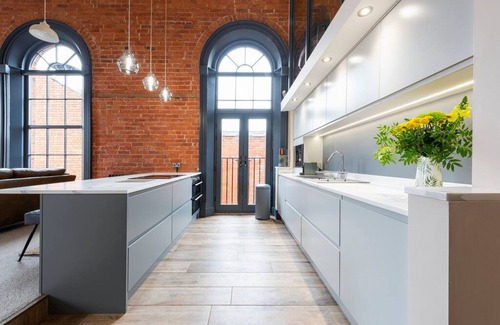 Edwinstowe Apartment | Apartment 1 The Old Chapel apartments, in the heart of Sherwood Forest