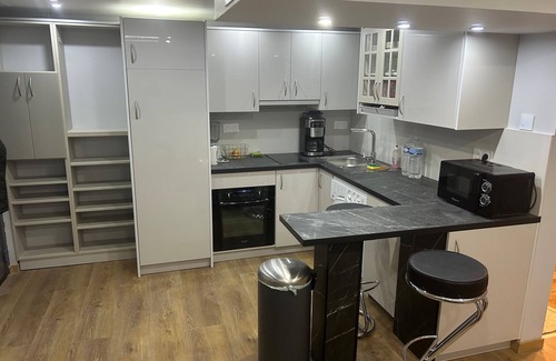 Robertsau Apartment | Apartment 10 minutes from the European institutions and close to the tramway Bus