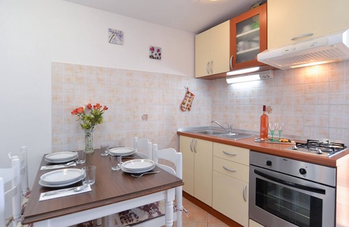 Skatari House | Apartment 1203