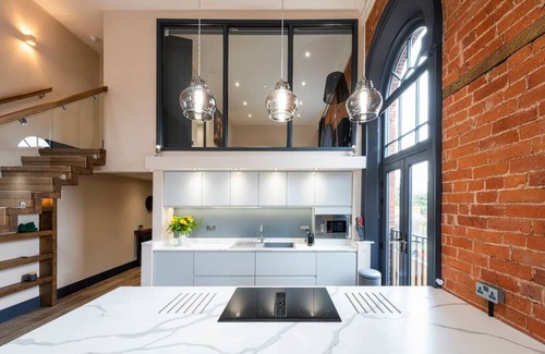 Edwinstowe Apartment | Apartment 2 The Old Chapel apartments, in the heart of Sherwood Forest