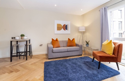 York Cottage | Apartment 28 Hudson Quarter Luxury Apartments - sleeps 4 guests in 1 bedroom