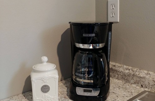 Milam Apartment | Apartment 3 - 2760 Carters Ferry Road Milam Texas. Free Ice !