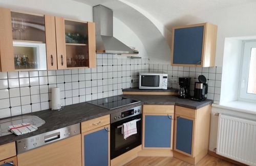 Villach Apartment | Apartment 3, bath and shower barrier-free - Apartments Candolini