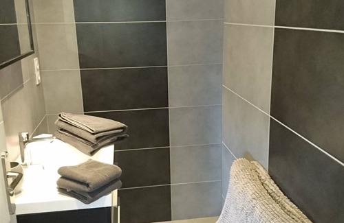 Challes-les-Eaux Apartment | Apartment 3 * comfortable terrace and parking - 20 min from Aix les Bains (104