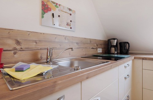 Oxstedt Apartment | Apartment '3 Raum Im 1 Og' with Wi-Fi