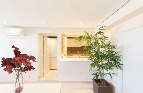 Cuatro Caminos Apartment | Apartment 3 rooms in Nuevos Ministerios by Sharing Co.