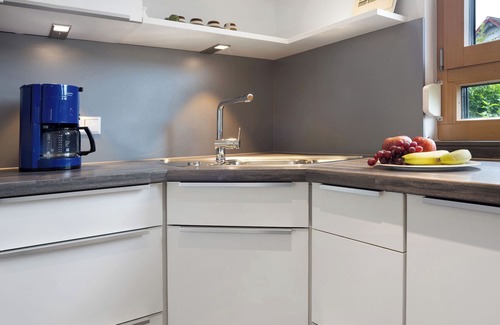 Argenbuhl Apartment | Apartment '3' with Balcony and Wi-Fi