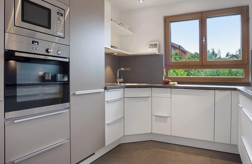 Argenbuhl Apartment | Apartment '3' with Balcony and Wi-Fi