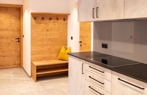 Valle San Silvestro Apartment | Apartment '3' with Mountain View, Shared Garden and Wi-Fi