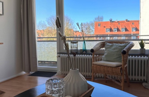Heppens Apartment | Apartment 4 - Central but quiet, near the beach with optimal shopping opportunities