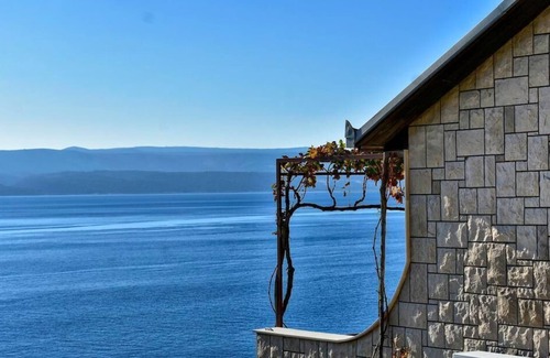 Zadvarje Apartment | Apartment 530/1270 (Central Dalmatia - Pisak), 60m from the beach