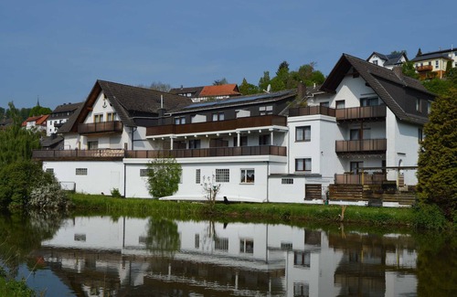 Nieder-Werbe Apartment | Apartment 6 - Apartments Arrow