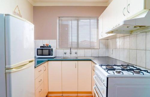 Rivervale Hotel | Apartment 9 Burswood