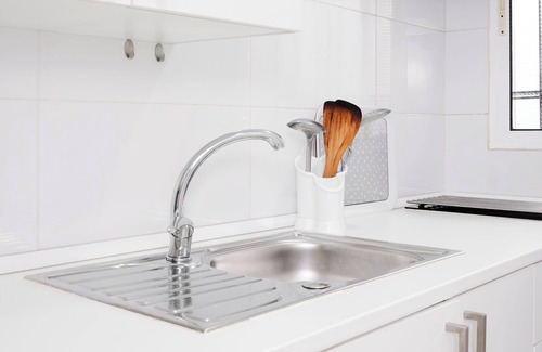 Doctor Barraquer-Grupo Renfe-Policlinico Apartment | Apartment 'A 5 Minutos De Calle Feria Y Alameda' with Private Terrace, Wi-Fi and Air Conditioning