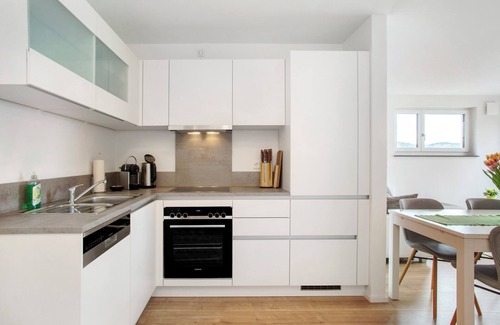 Ludwigshafen Apartment | Apartment 'Achterkajüte' with Private Terrace and Wi-Fi