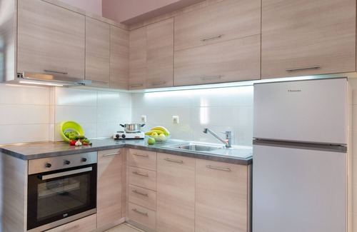 Anthousa Apartment | Apartment 'A Standard Two-Bedroom' with Shared Terrace, Wi-Fi and Air Conditioning
