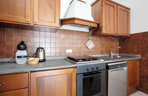 Saint-Pierre Apartment | Apartment 'A5' with Mountain View, Private Terrace and Wi-Fi