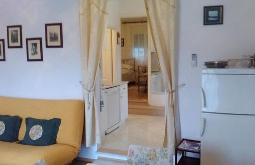 Splitska Apartment | Apartment Agata - Two Bedroom Apartment with Terrace and Sea View (ST)