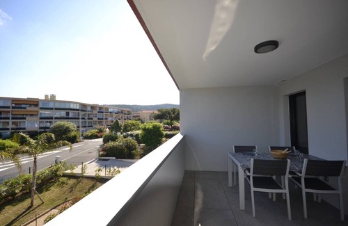 La Faviere Apartment | APARTMENT AIR CONDITIONING SWIMMING POOL ON THE ROOF