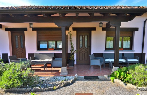 Avin Apartment | Apartment 'Aires De Avín 1' with Mountain View, Private Terrace and Wi-Fi