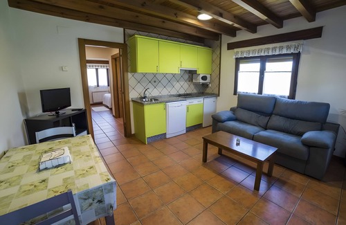 Avin Apartment | Apartment 'Aires De Avín 4' with Mountain View, Private Terrace and Wi-Fi