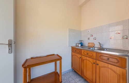 Parga Apartment | Apartment 'Alex Bar 1' with Sea View, Wi-Fi and Air Conditioning