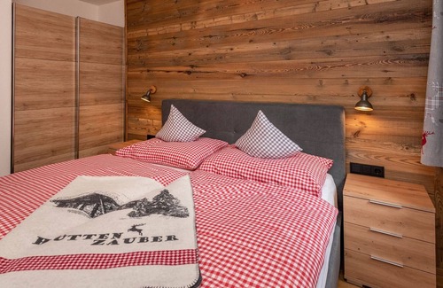 Juns Apartment | Apartment Alpenrose - TUX MOUNTAIN apart