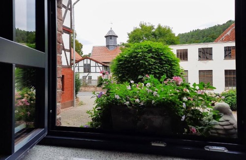 Aua Apartment | Apartment 'Alter Kuhstall' with Private Terrace and Wi-Fi