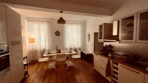 Saarbruecken Apartment | Apartment am Schloss - CHARME
