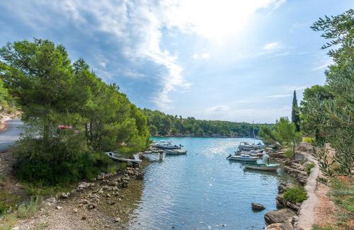 Cove Osibova (Milna) Apartment | Apartment Ametist