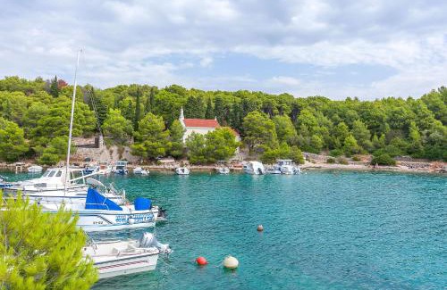 Cove Osibova (Milna) Apartment | Apartment Ametist