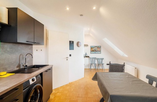 Warburg Apartment | Apartment 'An Der Ohme' with Private Garden, Balcony and Wi-Fi