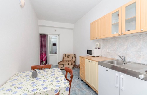 Bili brig Apartment | Apartment and Rooms Ivan (45191-A7) - Makarska